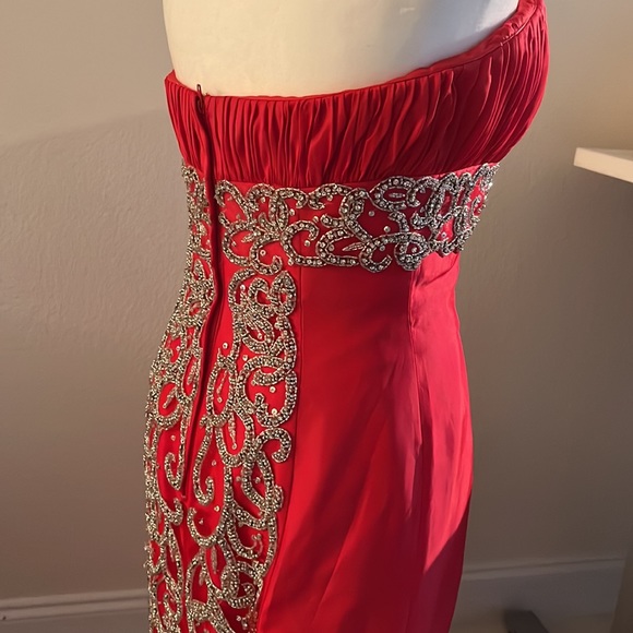 Red sirena dress - Picture 11 of 14